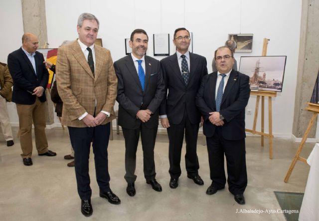 El ISEN acoge una muestra de fotografias del Juan Sebastian Elcano - 1, Foto 1