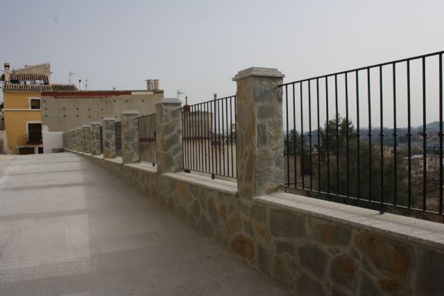 Terminan las obras del muro de contención de la Calle Portillo, convertida en un espacio  más abierto y habitable - 2, Foto 2