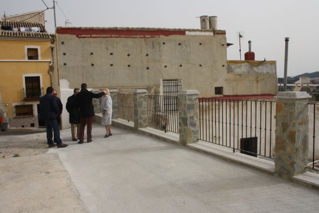 Terminan las obras del muro de contención de la Calle Portillo, convertida en un espacio  más abierto y habitable - 4, Foto 4