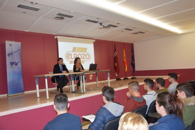 El SEF coordina un nuevo proceso de seleccin de 75 jvenes desempleados para la realizacin de cursos de operario crnico en ElPozo, Foto 1
