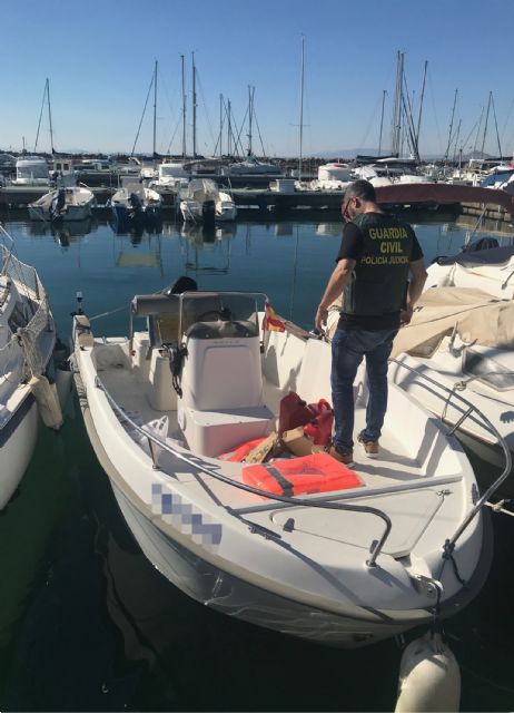 La Guardia Civil se incauta de más de 800 kilos de hachís en una embarcación de recreo - 3, Foto 3
