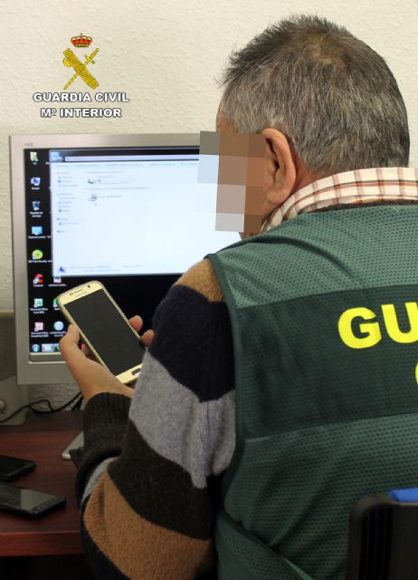 La Guardia Civil investiga a una persona por coaccionar a una menor para que le aportara imágenes de contenido sexual - 3, Foto 3