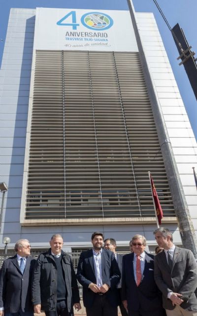 López Miras: Analizaremos coma por coma la Ley de Cambio Climático porque no vamos permitir un ataque más al Tajo-Segura - 1, Foto 1