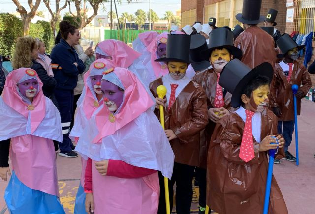La vuelta al mundo del colegio Vista Alegre concluye con un gran baile multicultural - 2, Foto 2