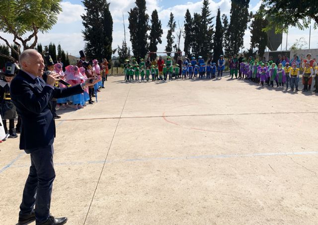 La vuelta al mundo del colegio Vista Alegre concluye con un gran baile multicultural - 5, Foto 5
