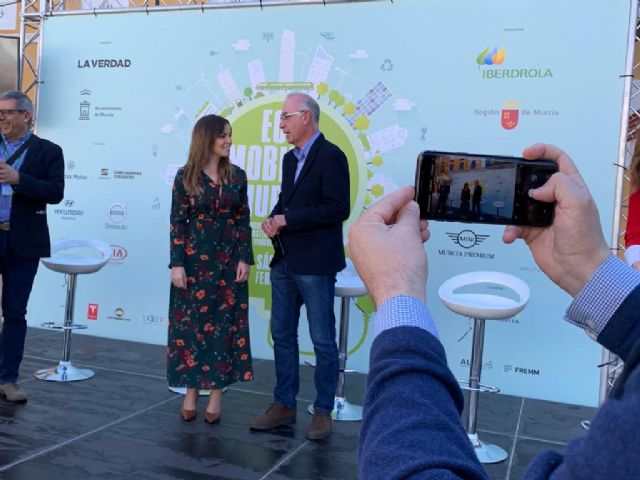 El Ayuntamiento muestra en ´EcoMobility´ su flota de vehículos eléctricos - 4, Foto 4