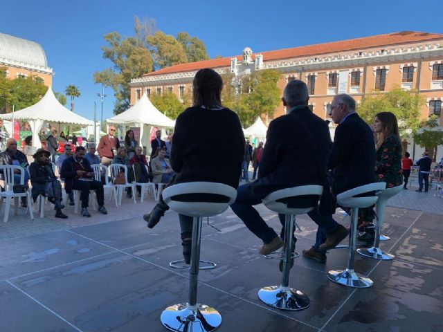 El Ayuntamiento muestra en ´EcoMobility´ su flota de vehículos eléctricos - 5, Foto 5