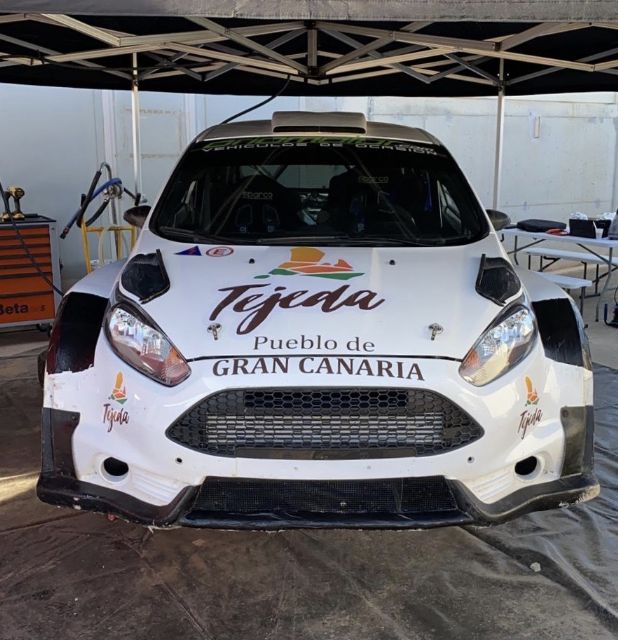 Juan Carlos Quintana y Yeray Mujica preparan el nacional de tierra con el Ford Fiesta R 5 - 2, Foto 2