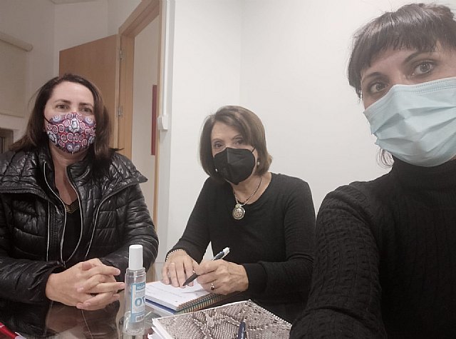 Representantes de Podemos Cieza se reúnen con la concejala de Políticas Sociales - 1, Foto 1