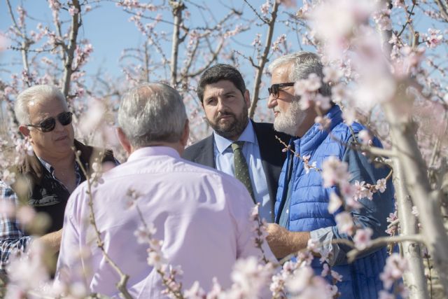 López Miras anuncia una inversión de un millón de euros para acondicionar la Vía Verde de la Floración de Cieza - 1, Foto 1