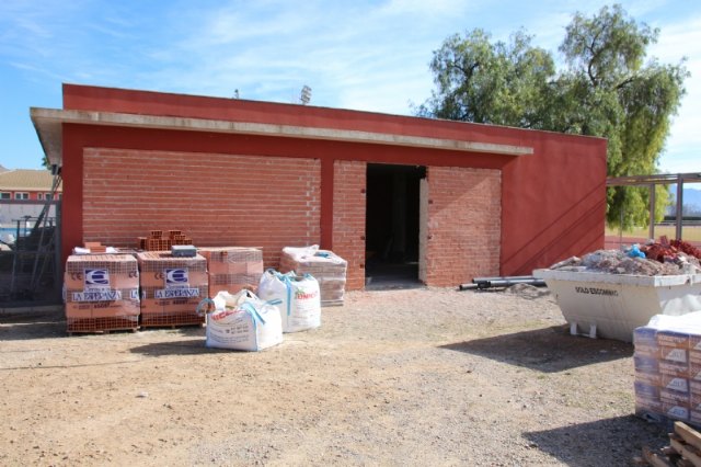 En marcha las obras de renovacin y reforma de los vestuarios del complejo deportivo Guadalentn, Foto 3
