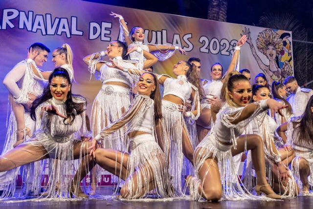 Miles de personas disfrutan de la jornada del sábado de Carnaval - 2, Foto 2