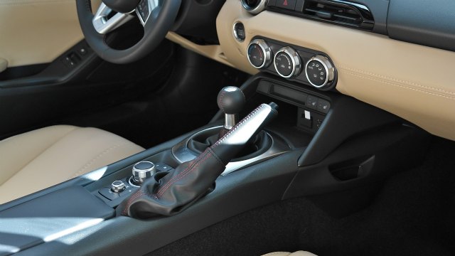 Los concesionarios murcianos dieron empleo a 3.029 personas en 2022 - 1, Foto 1