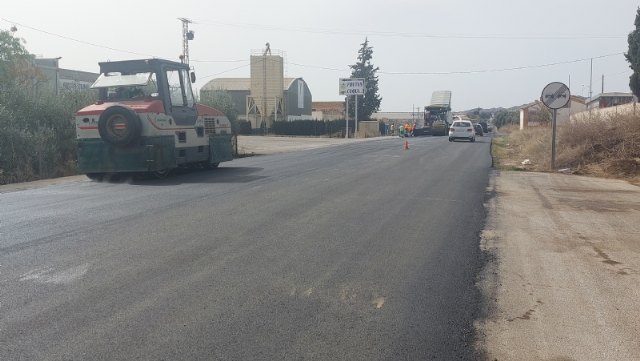 Esta semana se están ejecutando las obras de rehabilitación en otro tramo del firme de la carretera N-340 entre Totana y Alhama, Foto 1