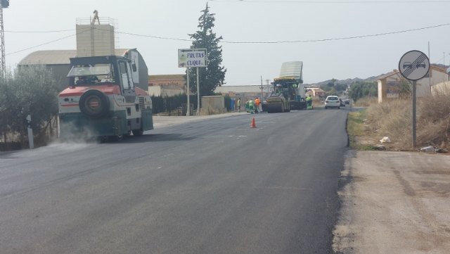 Esta semana se están ejecutando las obras de rehabilitación en otro tramo del firme de la carretera N-340 entre Totana y Alhama, Foto 2