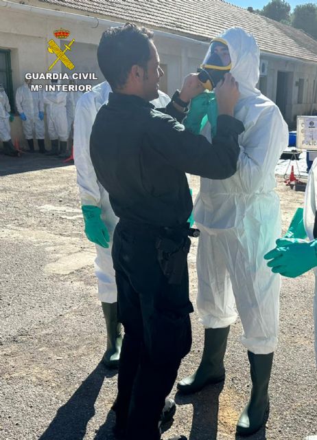 La Guardia Civil actualiza su formación en materia de NRBQ - 2, Foto 2
