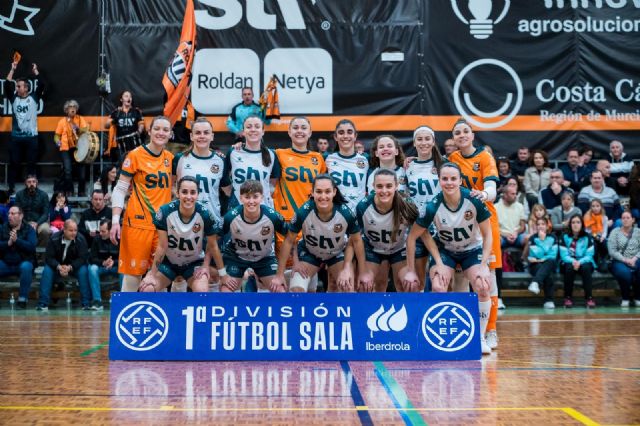 El STV Roldán vence in extremis a Les Corts - 2, Foto 2