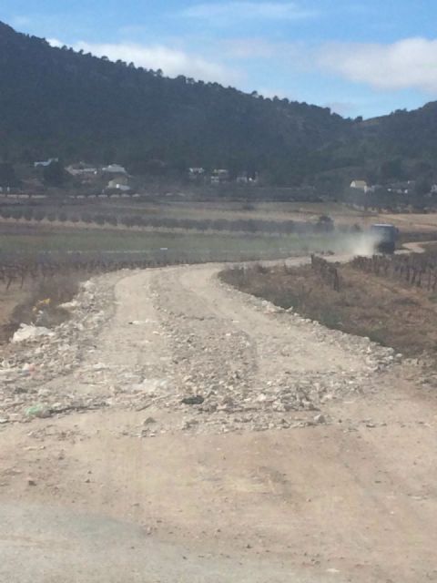 El PSOE pide soluciones a la obstrucción de una tubería que desemboca en la fosa del Colegio de Las Herratillas - 1, Foto 1