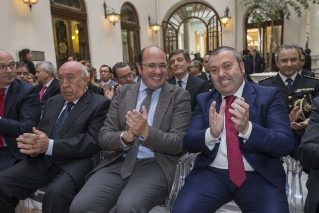 El presidente de la Comunidad expresa el apoyo del Gobierno a iniciativas que destinen recursos a los más necesitados - 3, Foto 3