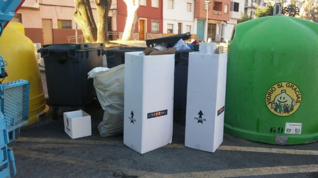 El mal uso de los puntos verdes pueden acarrear multas que llegan hasta los 12 mil euros - 3, Foto 3