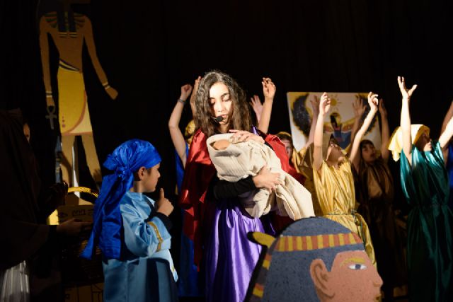 xito del musical basado en el xodo bblico interpretado en la iglesia de San Jos, Foto 3