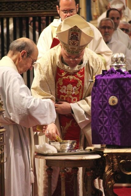 En la Misa Crismal, Mons. Lorca anima a los sacerdotes a ser “testigos fieles de la misericordia” - 2, Foto 2
