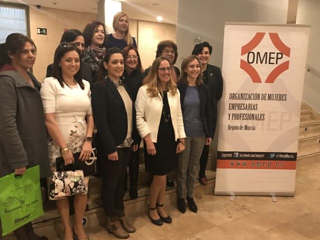 Conchita Ruiz destaca la importancia de la mujer en el mundo empresarial en una jornada sobre mujeres emprendedoras - 1, Foto 1