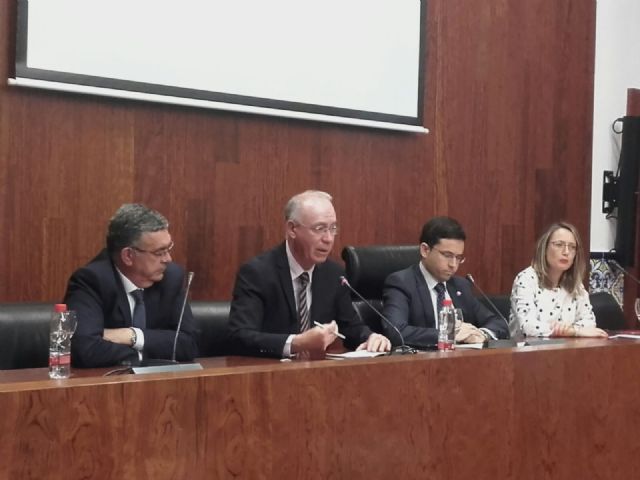 Navarro identifica el agua como uno de los factores que hacen a Murcia más vulnerable a los efectos del cambio climático - 1, Foto 1