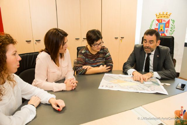 Los vecinos de La Aljorra, satisfechos con la parcela propuesta por el Ayuntamiento para el nuevo colegio - 1, Foto 1