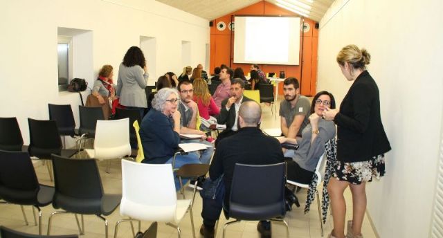 La comisión de seguimiento y evaluación plantea un conjunto de medidas de mejora para el proceso 2018, informan fuentes de la Concejalía de Participación Ciudadana - 1, Foto 1