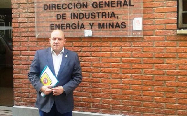 El alcalde y el concejal de Medio Ambiente se reúnen con la directora General de Energía para abordar el problema del fracking - 1, Foto 1