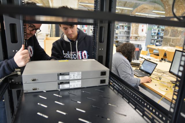Estudiantes de la UPCT ultiman la décima Teleco LAN Party, que arranca esta noche - 1, Foto 1
