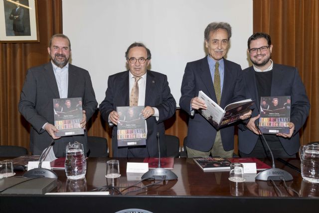 Pedro Cano presenta en la UMU su libro Cuaderno de viaje, que incluye un documental premiado en 11 festivales - 2, Foto 2