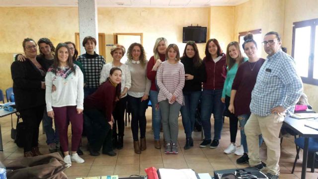 El Ayuntamiento de Caravaca imparte cursos de formación para el empleo a jóvenes beneficiarios del Sistema Nacional de Garantía Juvenil - 2, Foto 2