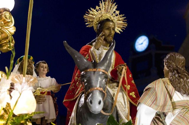 La alcaldesa participara en la procesion de la Burrica el Domingo de Ramos - 1, Foto 1