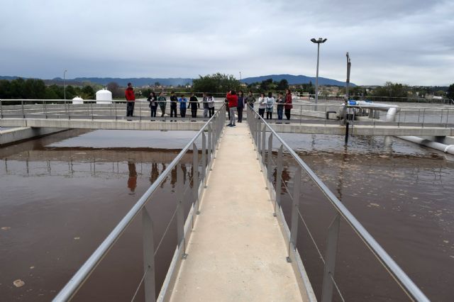 La campaña de buenas prácticas medioambientales urbanas lleva un año más a los escolares torreños a la EDAR - 5, Foto 5