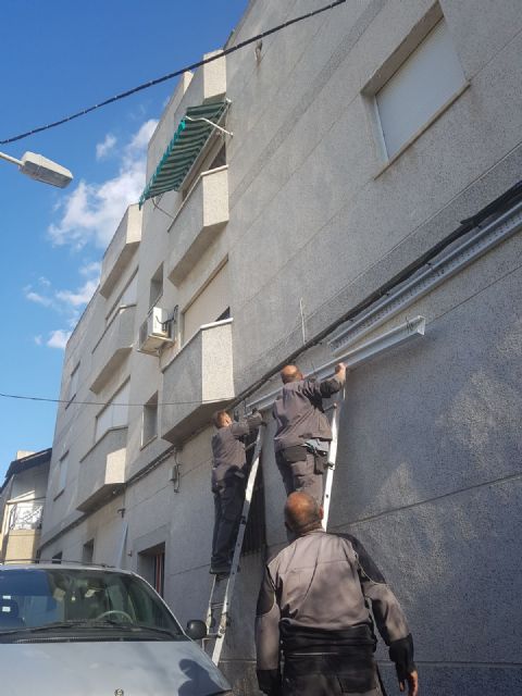 Vecinos del Barrio de Los Arocas, de Puente Tocinos protestan por el intento de instalar una antena de telefonía - 3, Foto 3