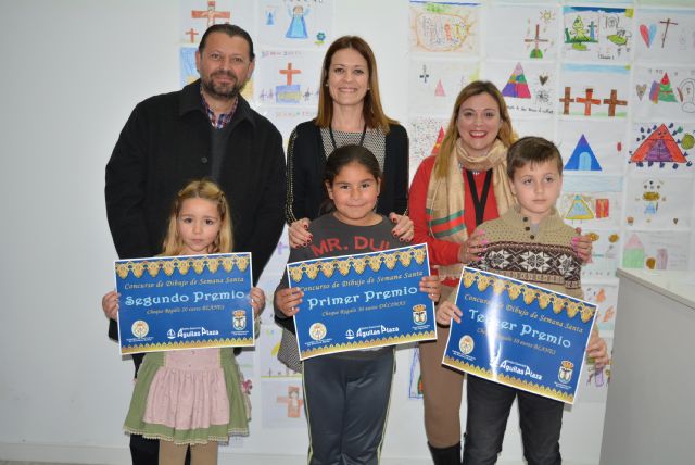 El Centro Comercial Águilas Plaza acoge el concurso de dibujo y manualidades de la Semana Santa de Águilas - 1, Foto 1