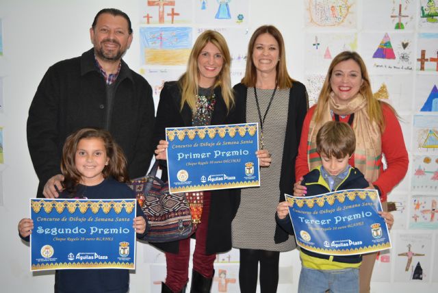 El Centro Comercial Águilas Plaza acoge el concurso de dibujo y manualidades de la Semana Santa de Águilas - 2, Foto 2