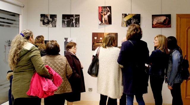 El Ayuntamiento de Lorquí acoge la II exposición de fotografía de Semana Santa - 1, Foto 1