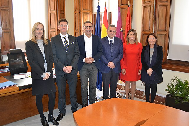 La UMU instituye la Cátedra Primafrio para la investigación en el sector del transporte por carretera - 1, Foto 1