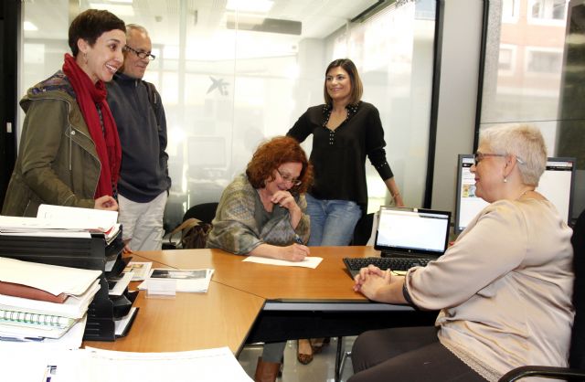 El Ayuntamiento seguirá ayudando al alumnado expulsado mediante el Proyecto Fénix - 2, Foto 2