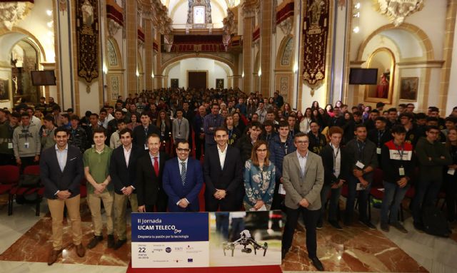 Cerca de 500 estudiantes se ilusionan con las nuevas tecnologías - 1, Foto 1