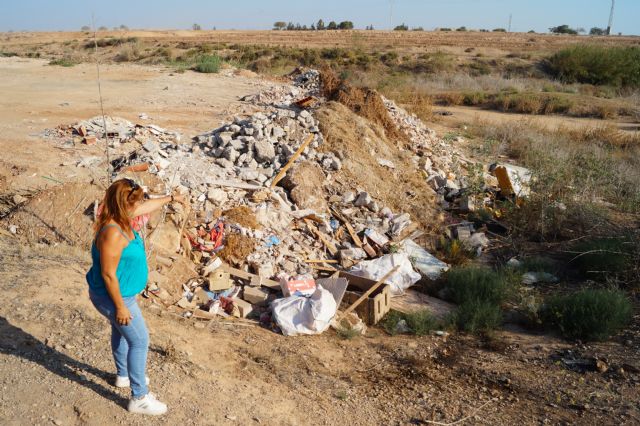 Podemos denuncia que la rambla del Albujón sigue sin limpiarse - 2, Foto 2