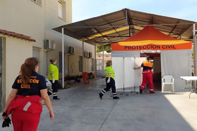 Protección Civil colabora con el personal sanitario y las ONG del municipio - 1, Foto 1