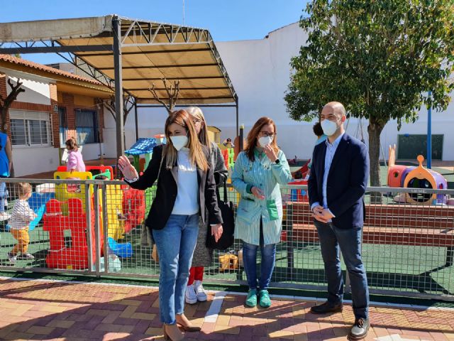 El Alcalde y la Concejala de Educación de Molina de Segura visitan la Escuela Infantil Municipal La Inmaculada, dentro de su plan de visitas a centros docentes - 2, Foto 2
