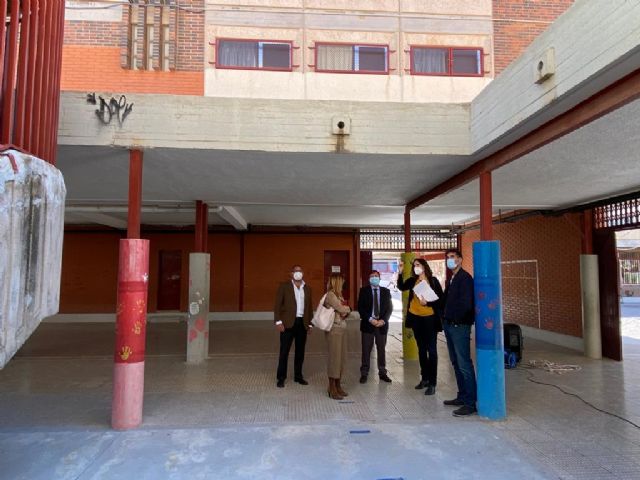 Educación invierte más de 80.000 euros en la mejora de las instalaciones de seis colegios del municipio durante Semana Santa - 1, Foto 1