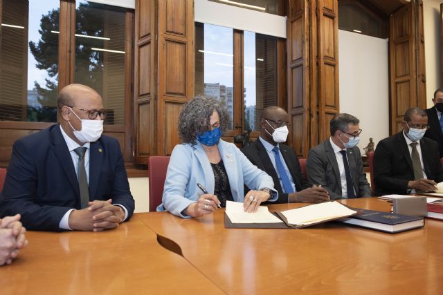 La UMU y la UPCT firman un convenio de colaboración con la Universidad de Nouakchott (Mauritania) - 2, Foto 2