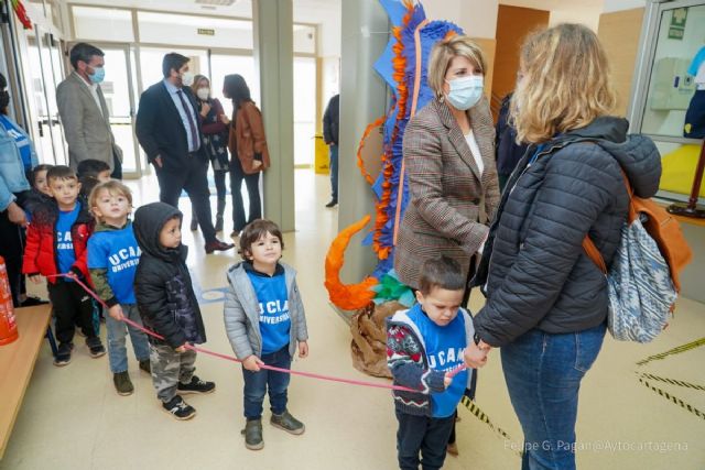 El proyecto ´La Playa Es Mi Cole´ transporta a los escolares de Los Nietos hasta el Mar Menor - 1, Foto 1