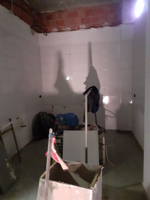 Localizan una obra que se estaba ejecutando sin licencia y con una persona en situación irregular - 1, Foto 1